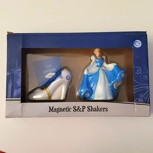 Cinderella Magnetic S&P Shakers